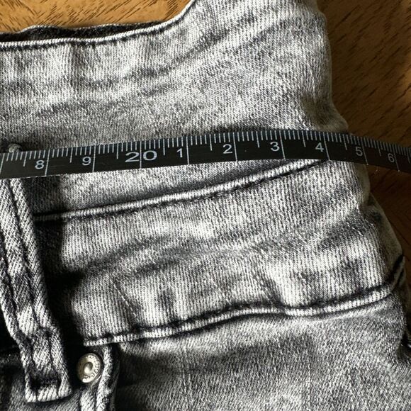 Refuge 1 IBIZA 3 button denim Jean shorts girls/teens size XS/CS - Picture 6 of 7